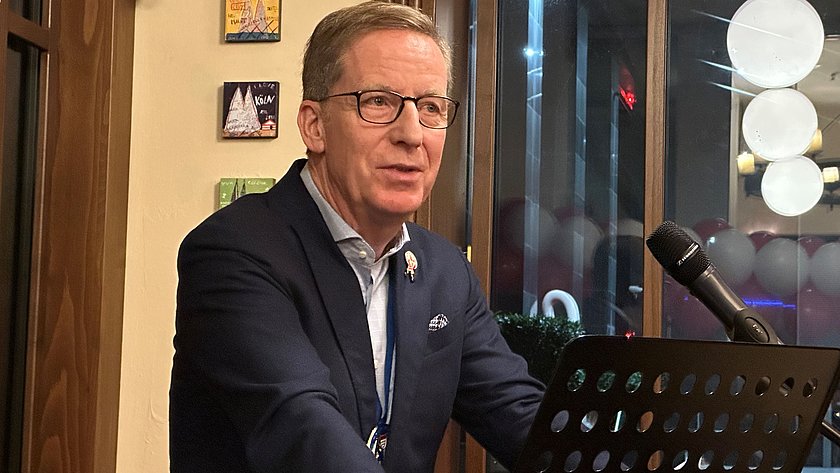 IW-Direktor Michael Hüther skizzierte mit karnevalistischem Unterton die Welt im Jahr 2062. Foto: Jork Herrmann/IW